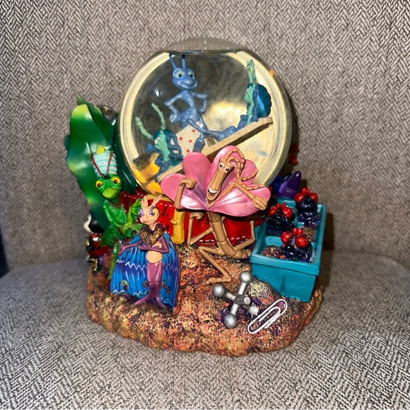 Disney Pixar A Bugs Life Snow Globe Music Box Waterglobe Retired Rare Vintage - Picture 5 of 17